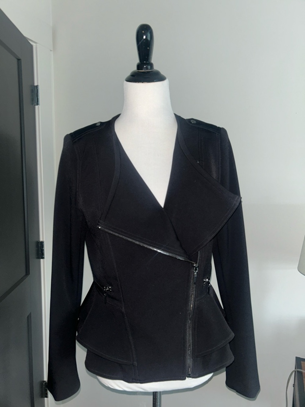 White House Black Market 10 Black peplum moto Zip Women’s Jacket